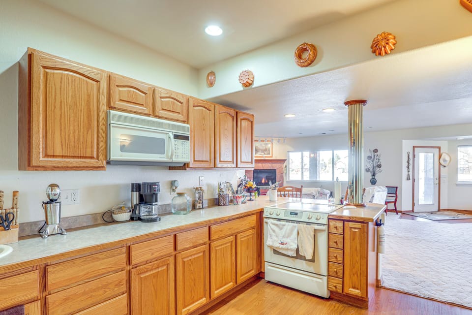 Kitchen | Cooking Basics | Blender | Refrigerator | Drip Coffee Maker