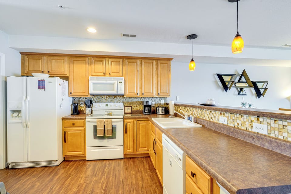 Kitchen | Drip Coffee Maker | Toaster | Cooking Basics