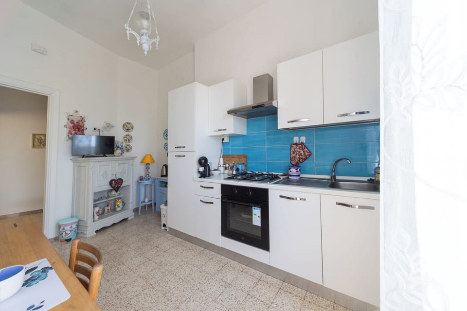 Comfort Apartment, City View | Private kitchen | Electric kettle