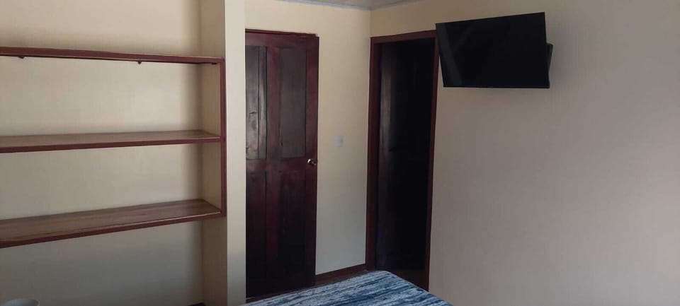 Cuarto principal puertas closet