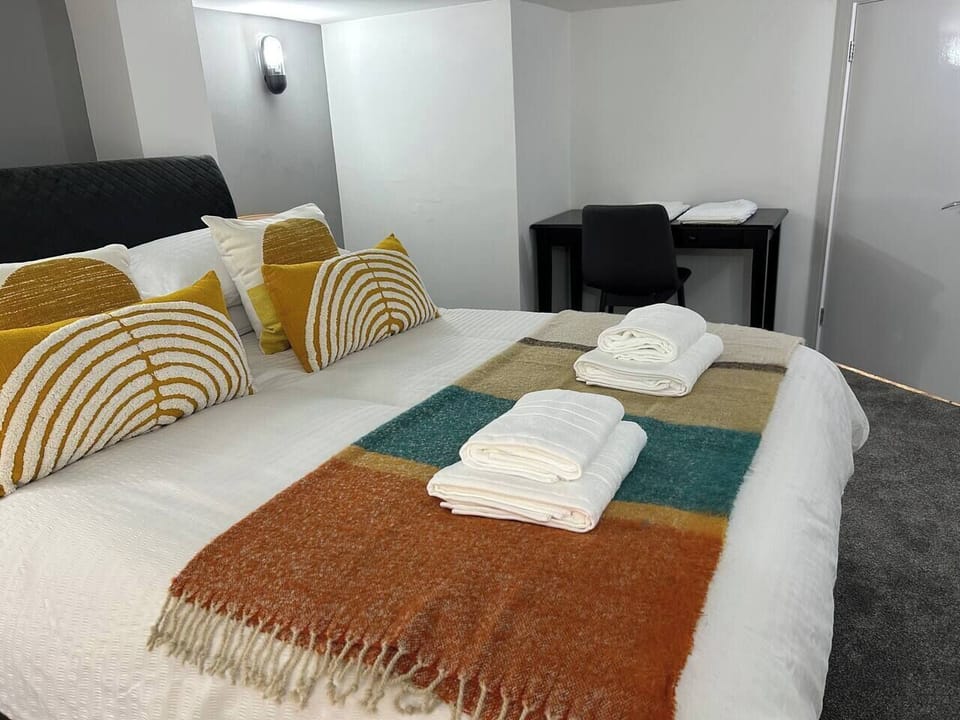 Bedroom (3)