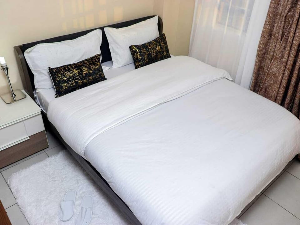 Deluxe Apartment, City View | 1 bedroom, individually decorated, individually furnished, free WiFi