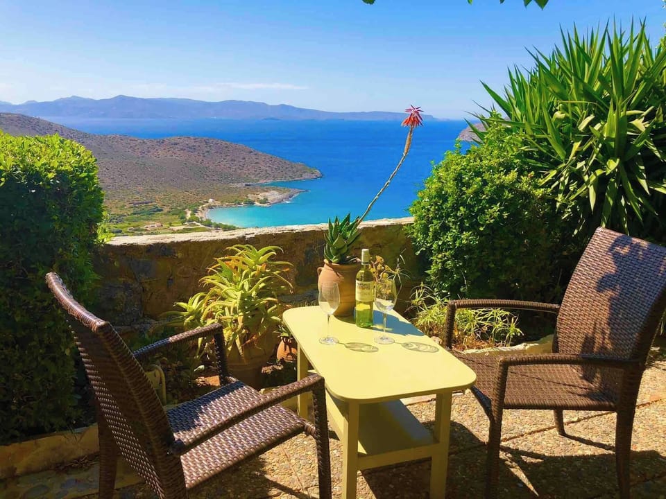 Apartment, Patio, Garden View | Outdoor dining