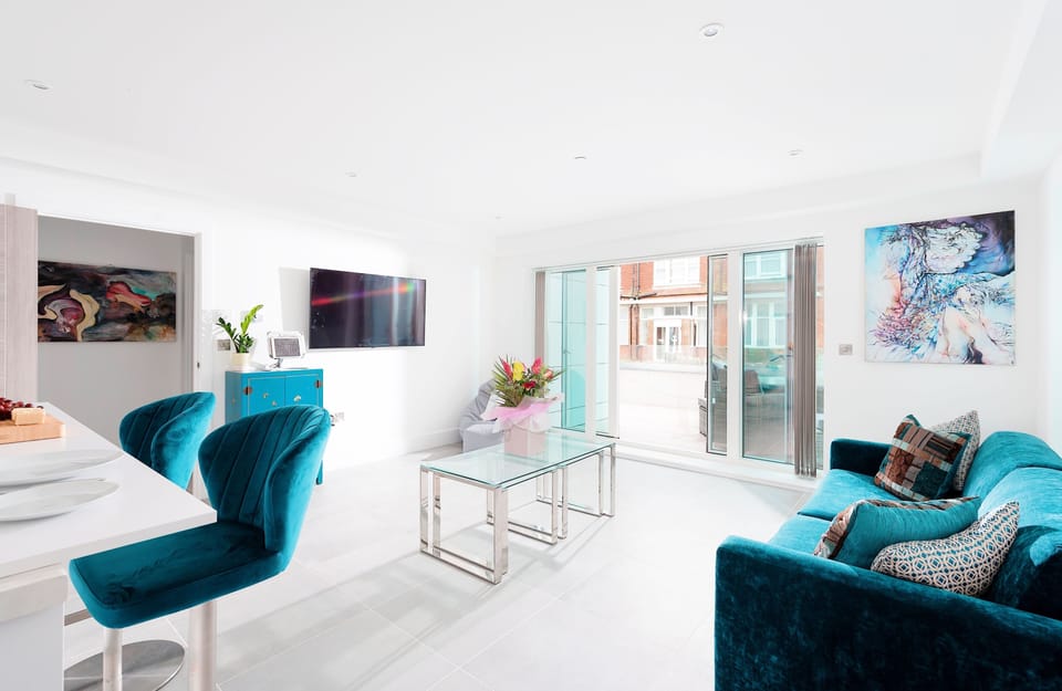 28â€¯Cliffâ€¯Edge in Newquay