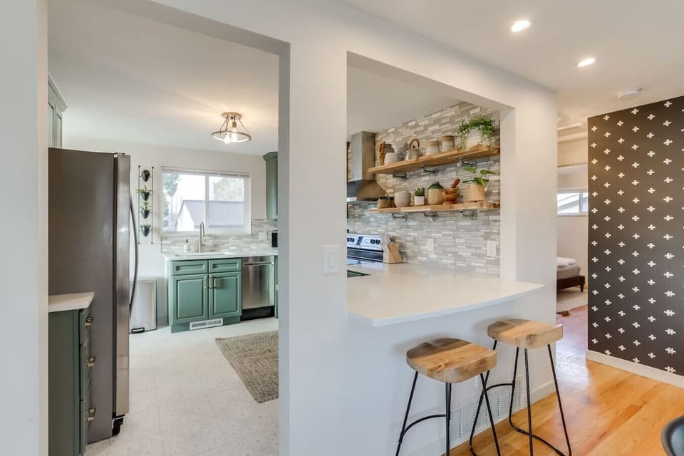 Breakfast nook for added seating