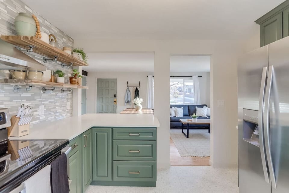 Beautifully Updated and Fully Stocked Kitchen