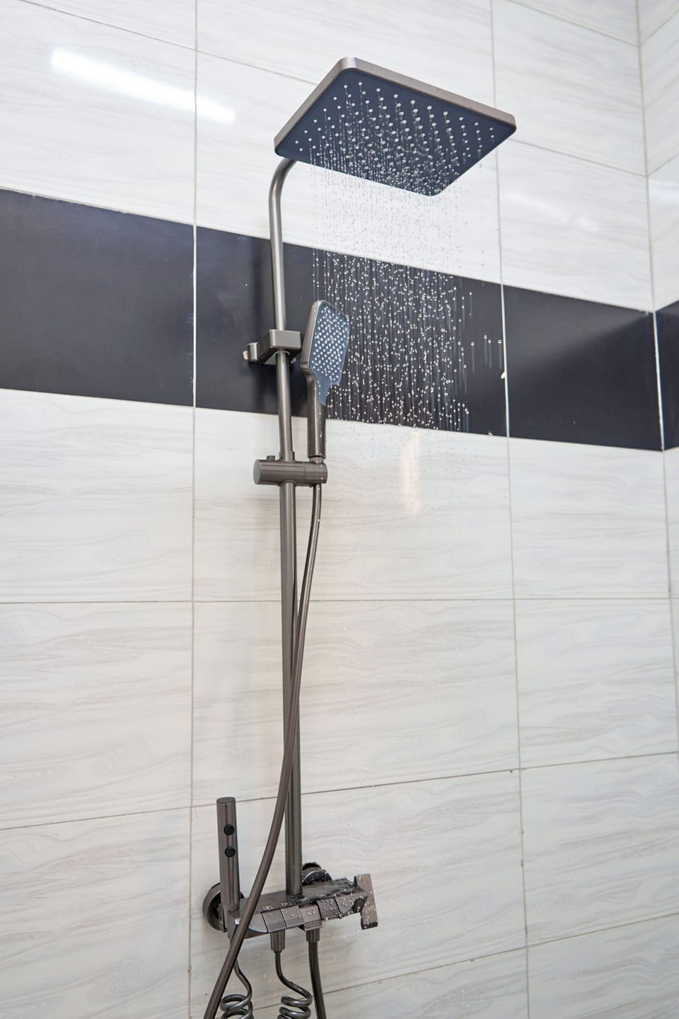 Room | Bathroom | Shower, free toiletries, slippers, towels