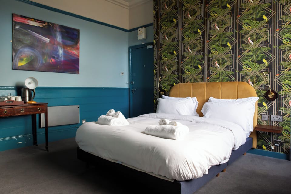 Standard Double Room | Iron/ironing board (on request), WiFi (free)