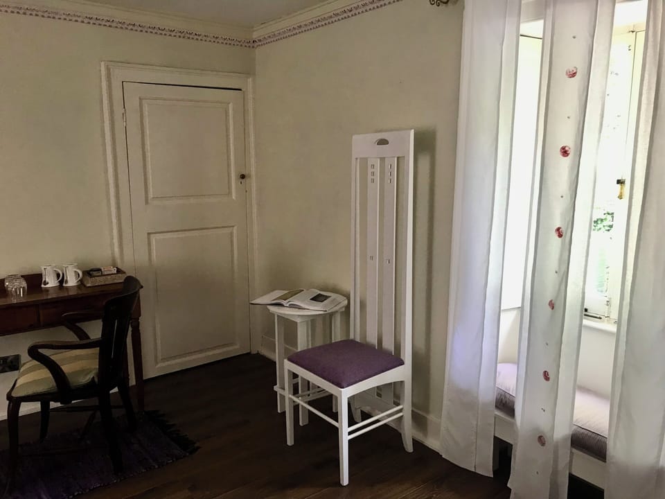 Superior Double Room, Garden View | Desk, free WiFi