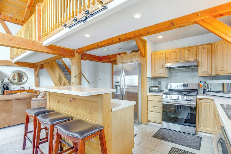 House (5 Bedrooms) | Interior