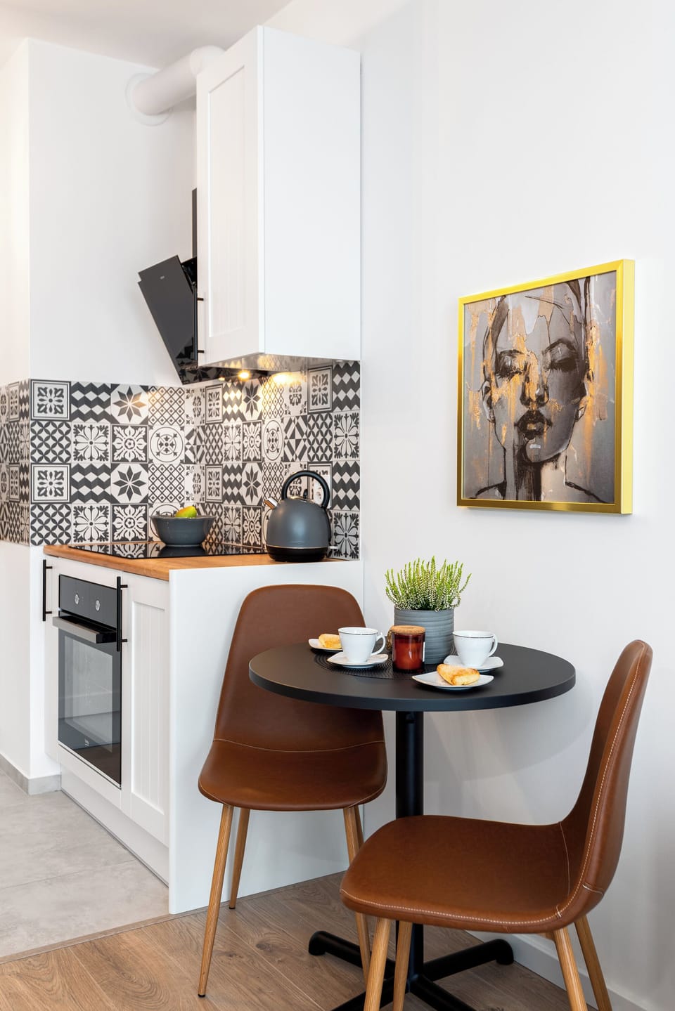 Superior Apartment, Balcony, City View | Private kitchenette | Full-size fridge, oven, stovetop, dishwasher