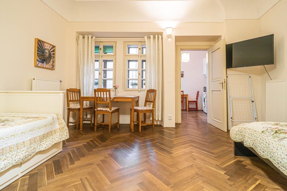 Apartment | 1 bedroom, free WiFi, bed sheets