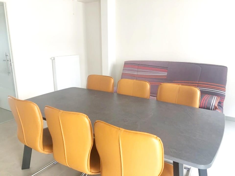 Apartment | Dining