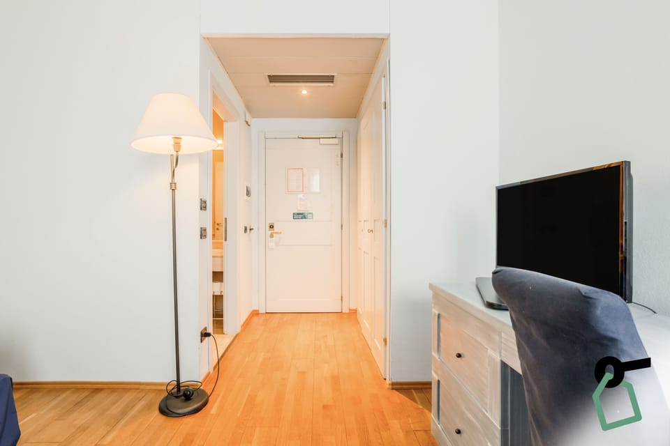 Double Room | Television