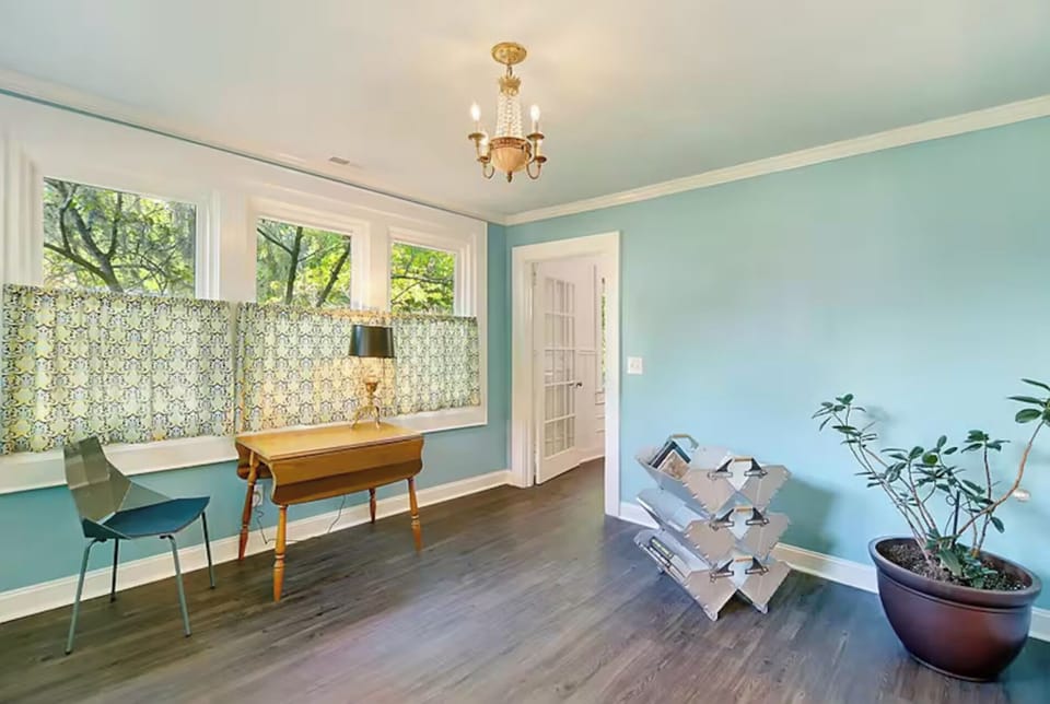 Bright foyer when you enter the house