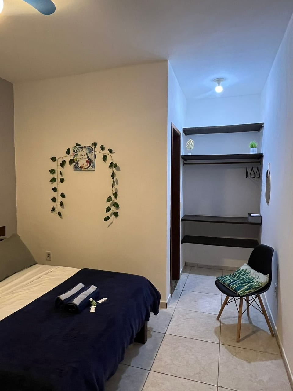 Standard Triple Room | Desk, blackout drapes, WiFi (free)