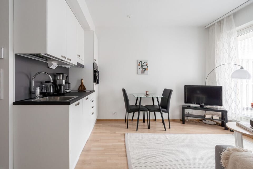 Our kitchen is fully equipped with high-end appliances and basic cooking essentials, allowing you to prepare everything from quick breakfasts to full dinners.