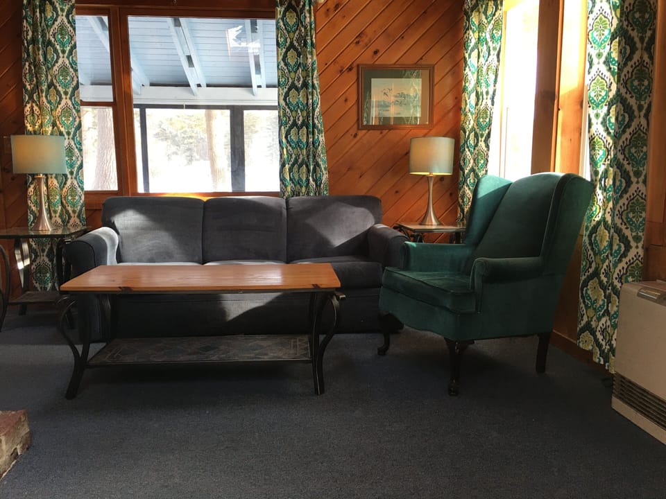 Iron/ironing board, free WiFi