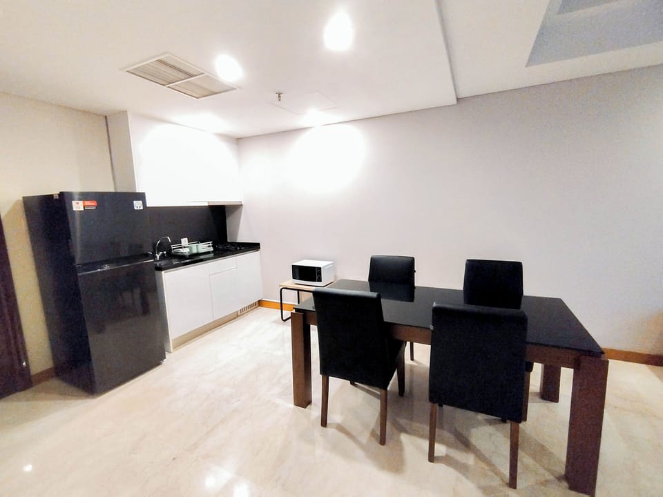 Standard Apartment | Dining room