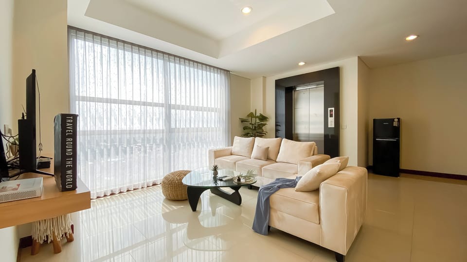 Standard Apartment | Living room