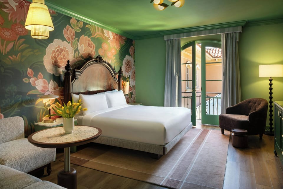 Room, 1 King Bed, Balcony, Garden View | Egyptian cotton sheets, premium bedding, down comforters, pillowtop beds