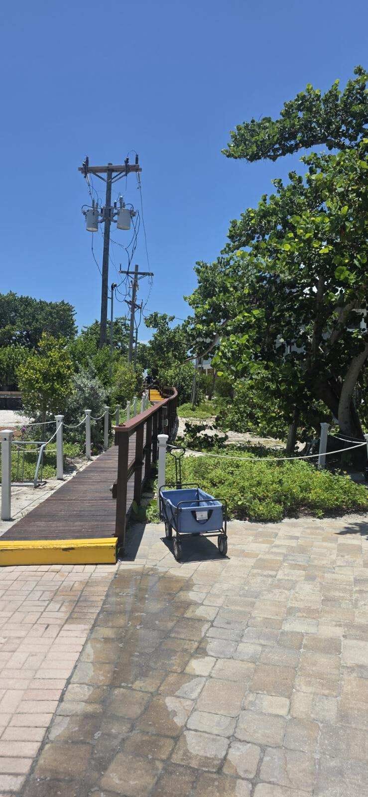 walkway to the beach