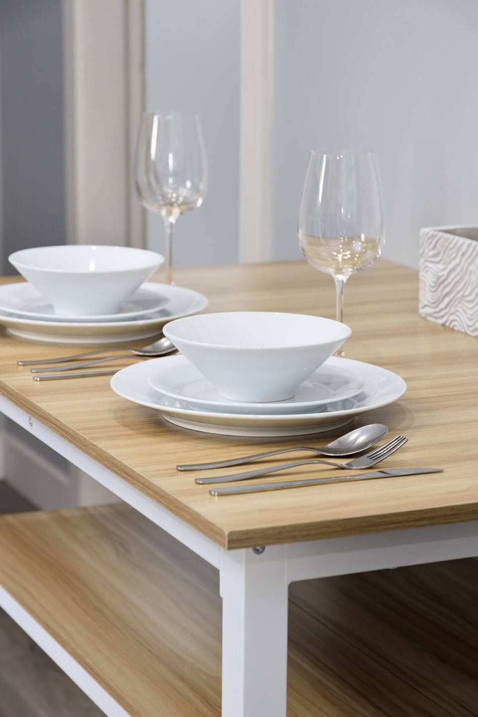 Dinner wares