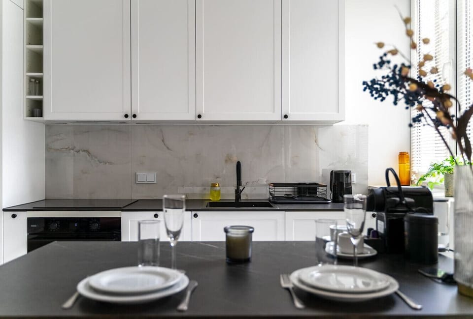 Fully Equipped Kitchen for Your Comfort | Book Now with RENTUJEMY.COM