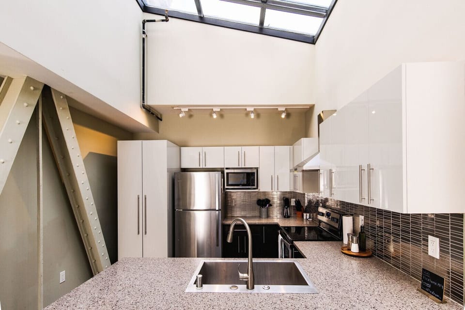 A versatile space designed for fueling your day—whether it’s a coffee break or a work session from your new home base
