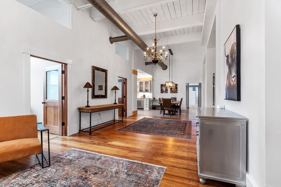 Spacious Hallway