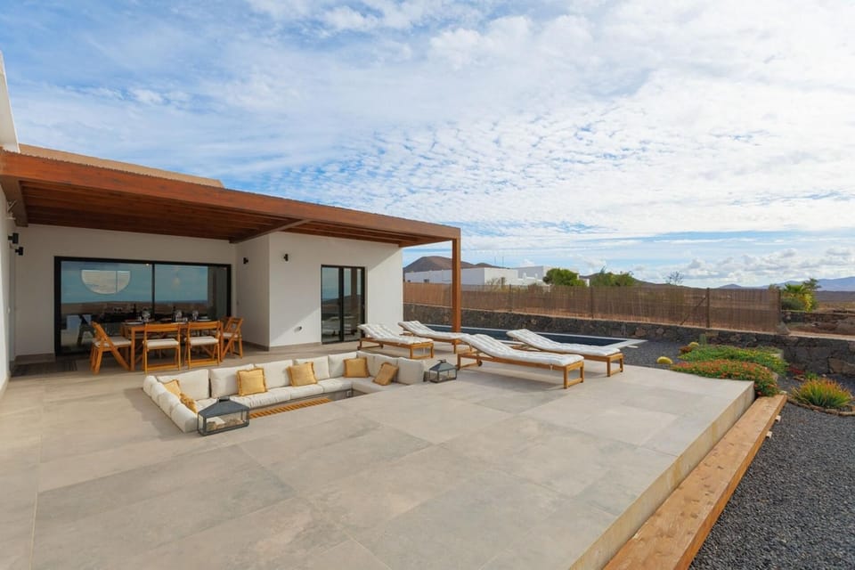 Casa Magafral Tindaya with heated pool (4741)