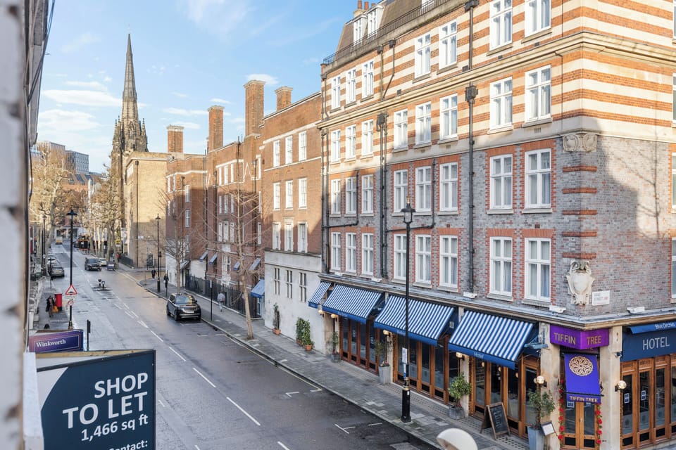 Rochester Row SW1P-11