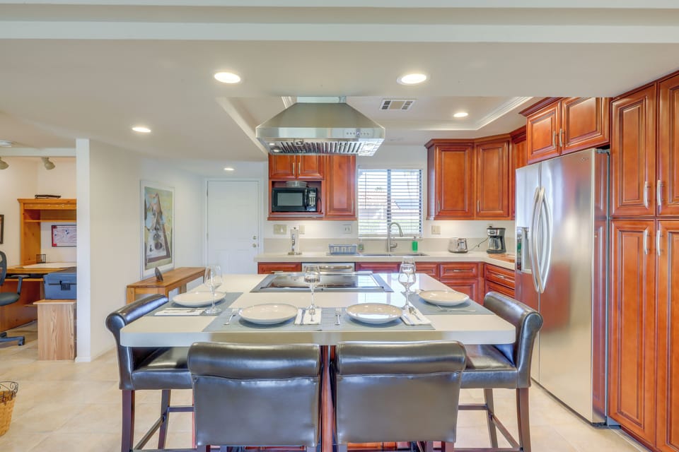 Dining Area | Open Floor Plan