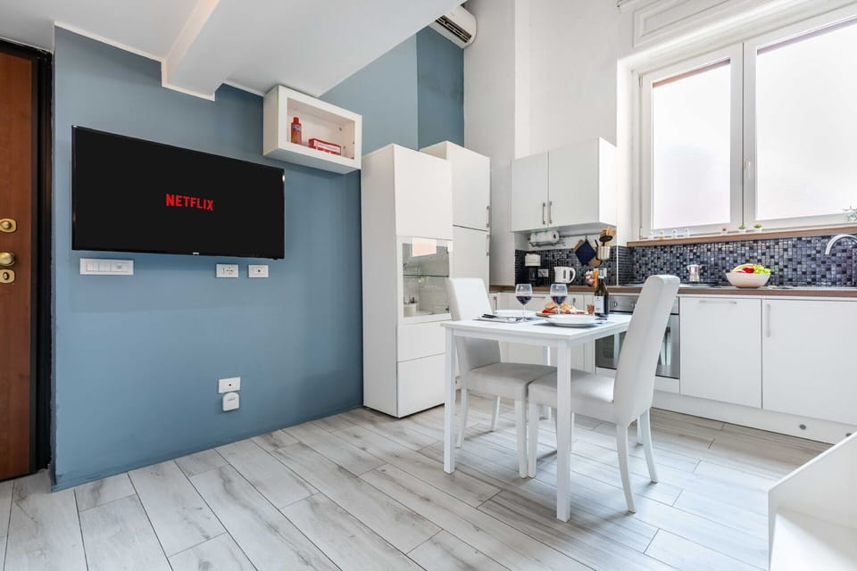 Interior Design, Flooring, Furniture, Floor, Major Appliance, Room, Ceiling, Kitchen, Apartment, Home Appliance