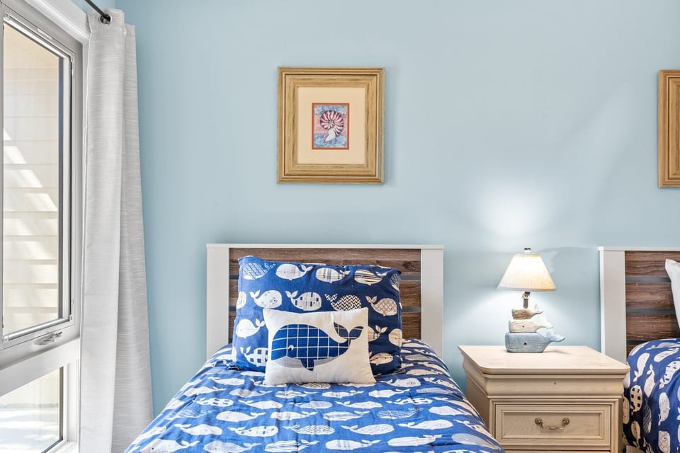 123 S. Driftwood Bay