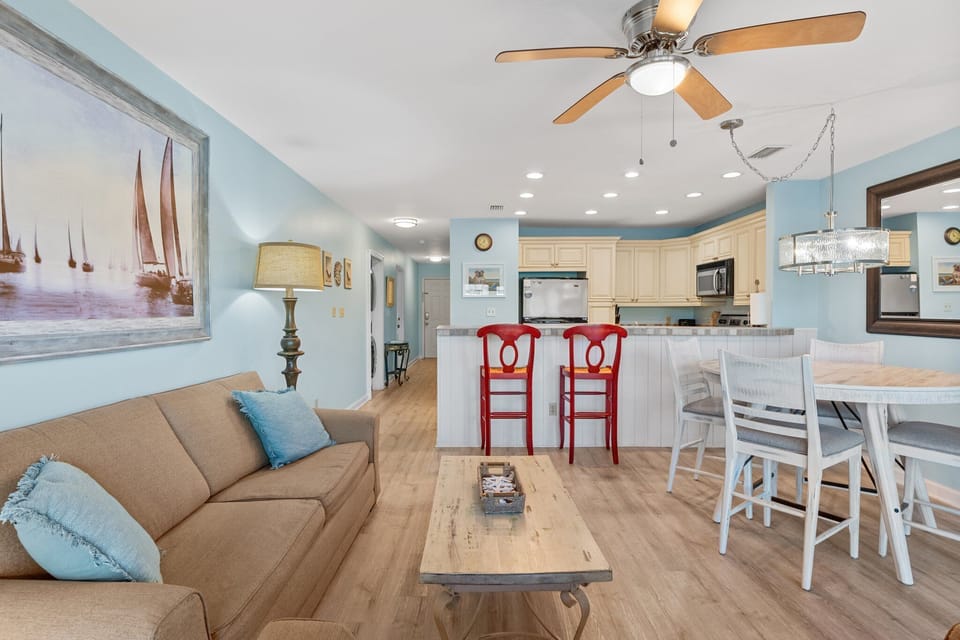 123 S. Driftwood Bay