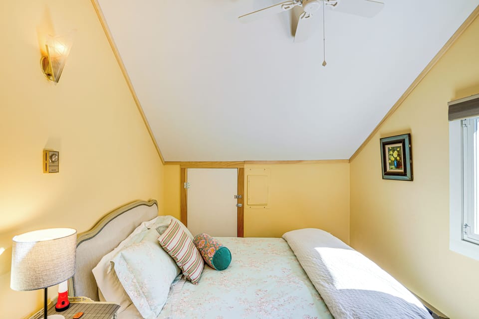 Apartment (1 Bedroom) | Interior