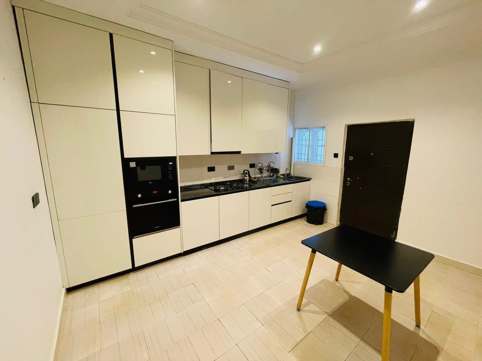 Luxury Apartment, 3 Bedrooms, Balcony, Garden View | Private kitchen | Fridge, microwave, oven, dishwasher