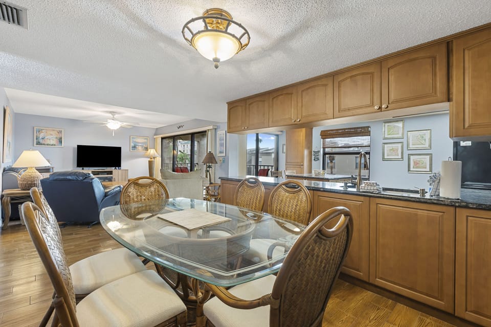 Dining table set for 6