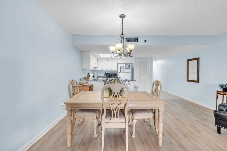 Dining Table set for 4