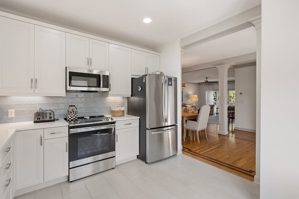 Condo, 3 Bedrooms | Private kitchen | Coffee/tea maker, fridge, oven, toaster