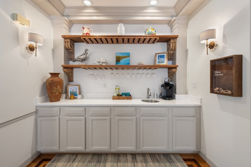 Condo, 3 Bedrooms | Interior
