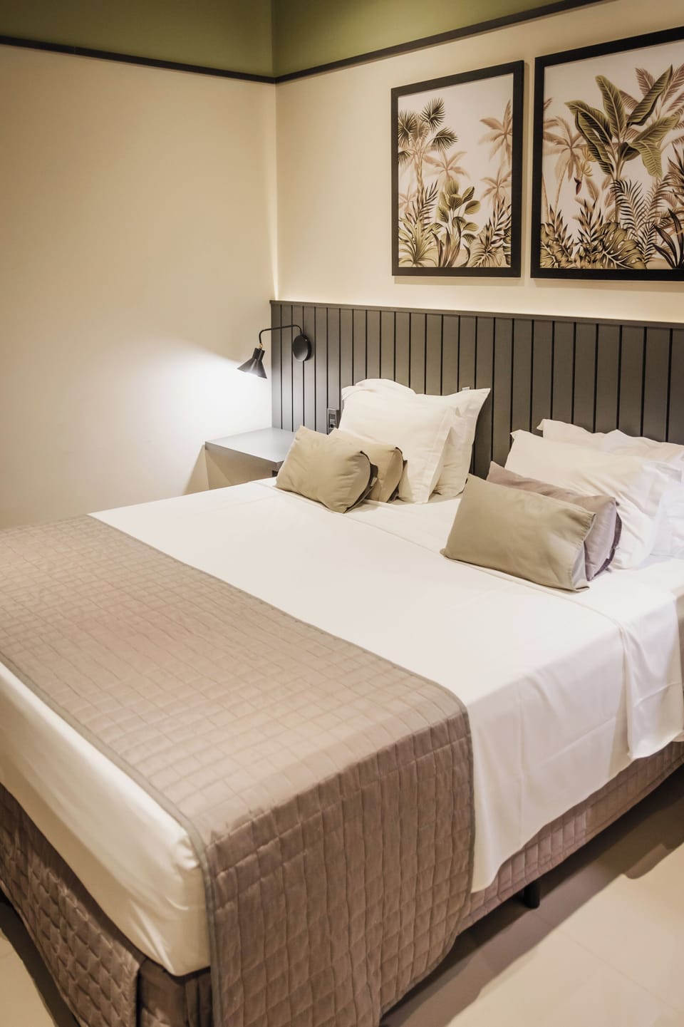 Executive Double Room, Non Smoking | In-room safe, desk, laptop workspace, blackout drapes