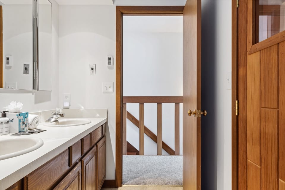 Upstairs Bathroom