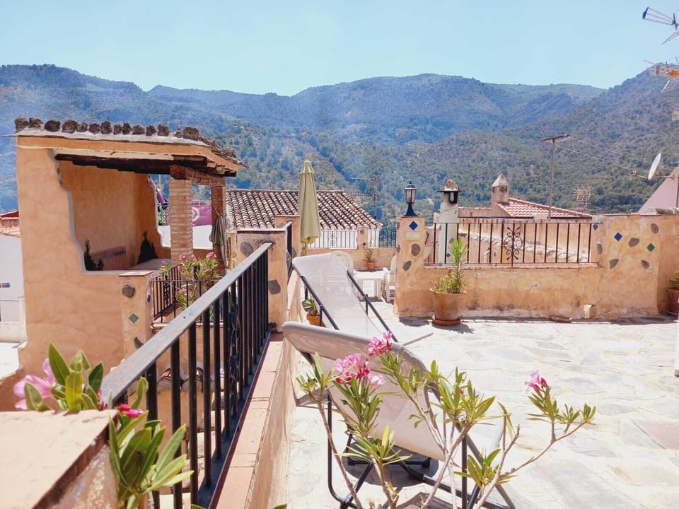 Roofterrace with view for morning coffee or sunset