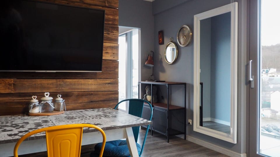 Apartment | Dining