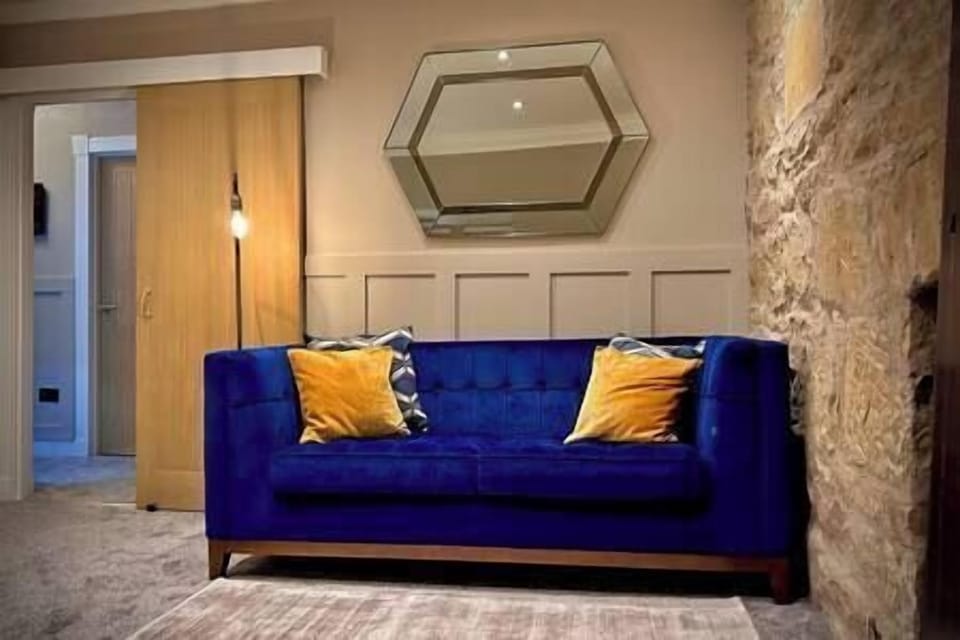 E469d3ab ea93 4734 9480 9a025f77c0ad