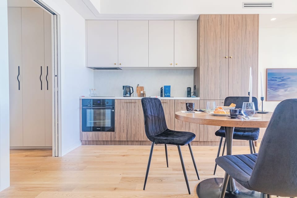 Studio (0 Bedroom) | Private kitchenette | Oven, espresso maker, electric kettle, highchair