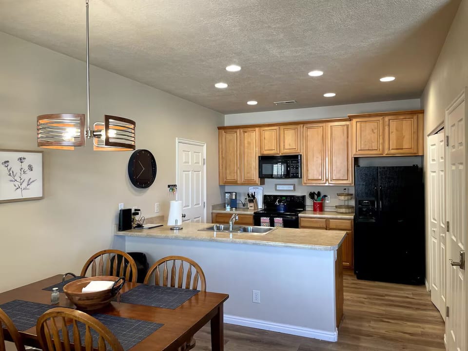 Kitchen/dining