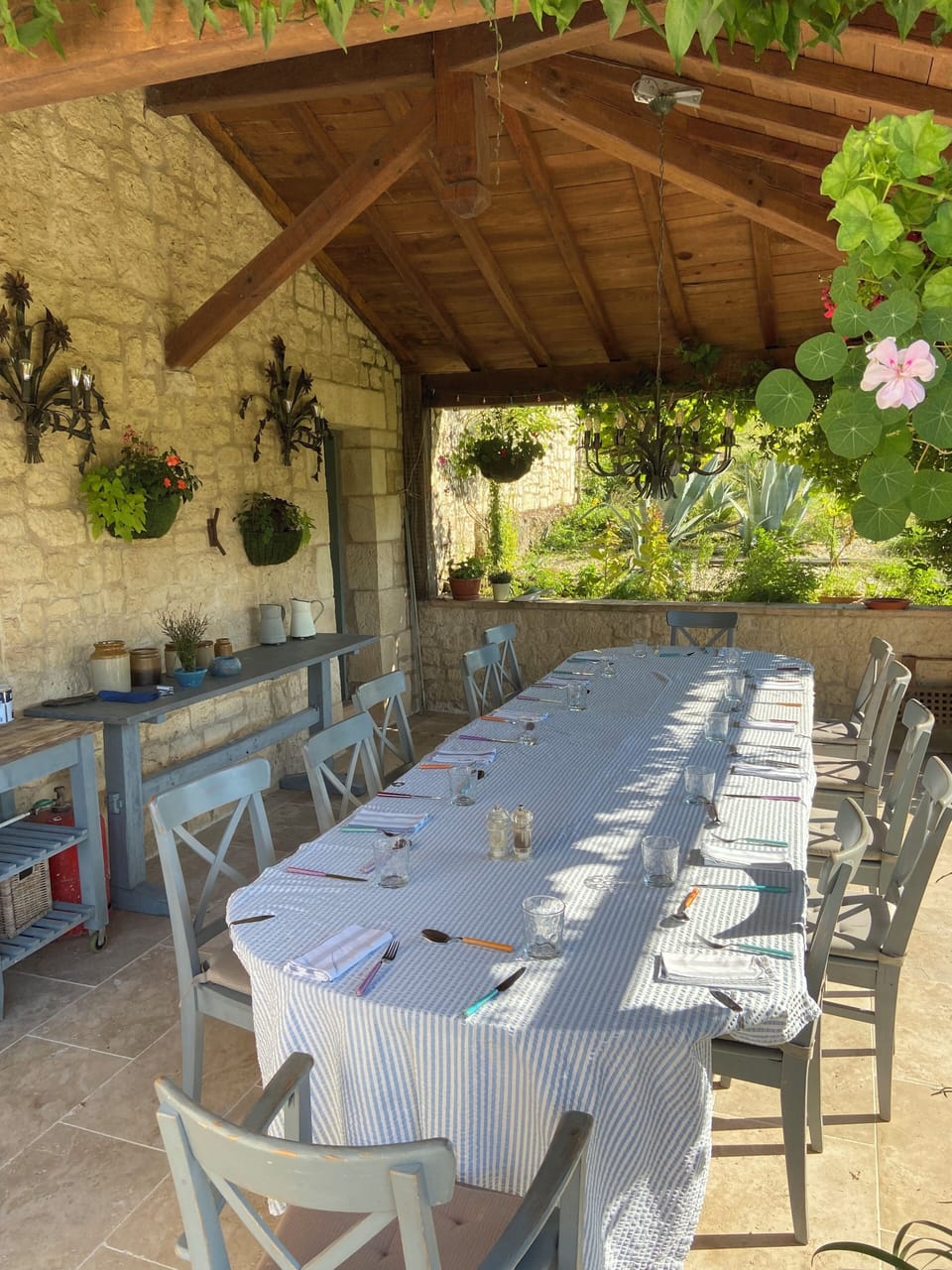 Outdoor dining